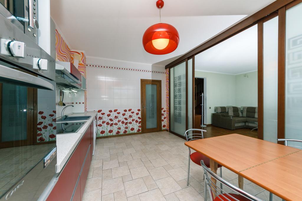 Two-Storey Apartment Near Iec Киев Экстерьер фото
